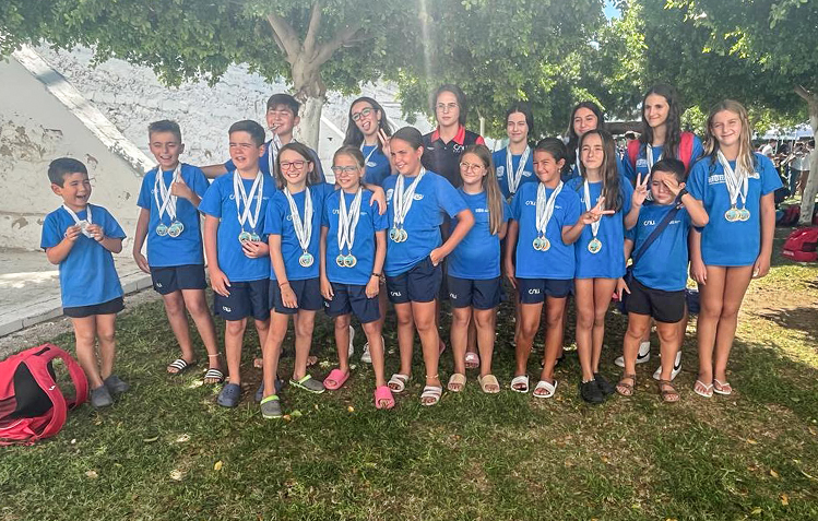 Aluvión de medallas y magníficos resultados para el Club Natación Utrera en la Final del Circuito Provincial de Diputación de Verano